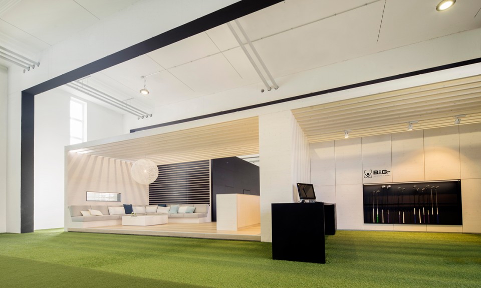 Raum Glück Freiheit entwickelt die Corporate Architecture für die Golfschlägermanufaktur B.i.G. in München